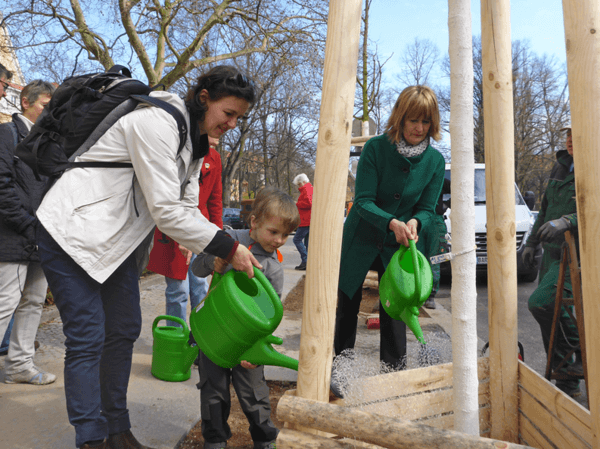 Berlin’s City Tree Campaign