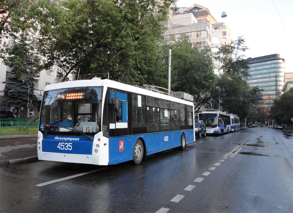 Trolleybus in Moscow city centre