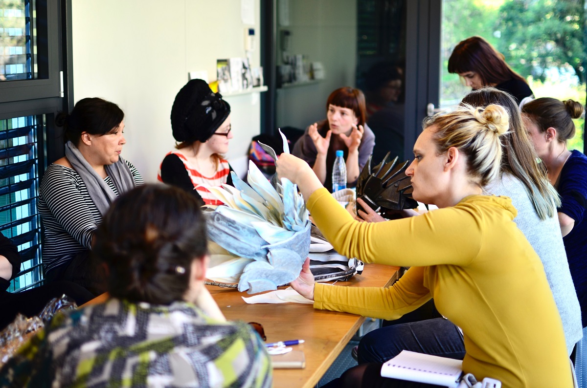 Wearable electronics workshop in RogLab
