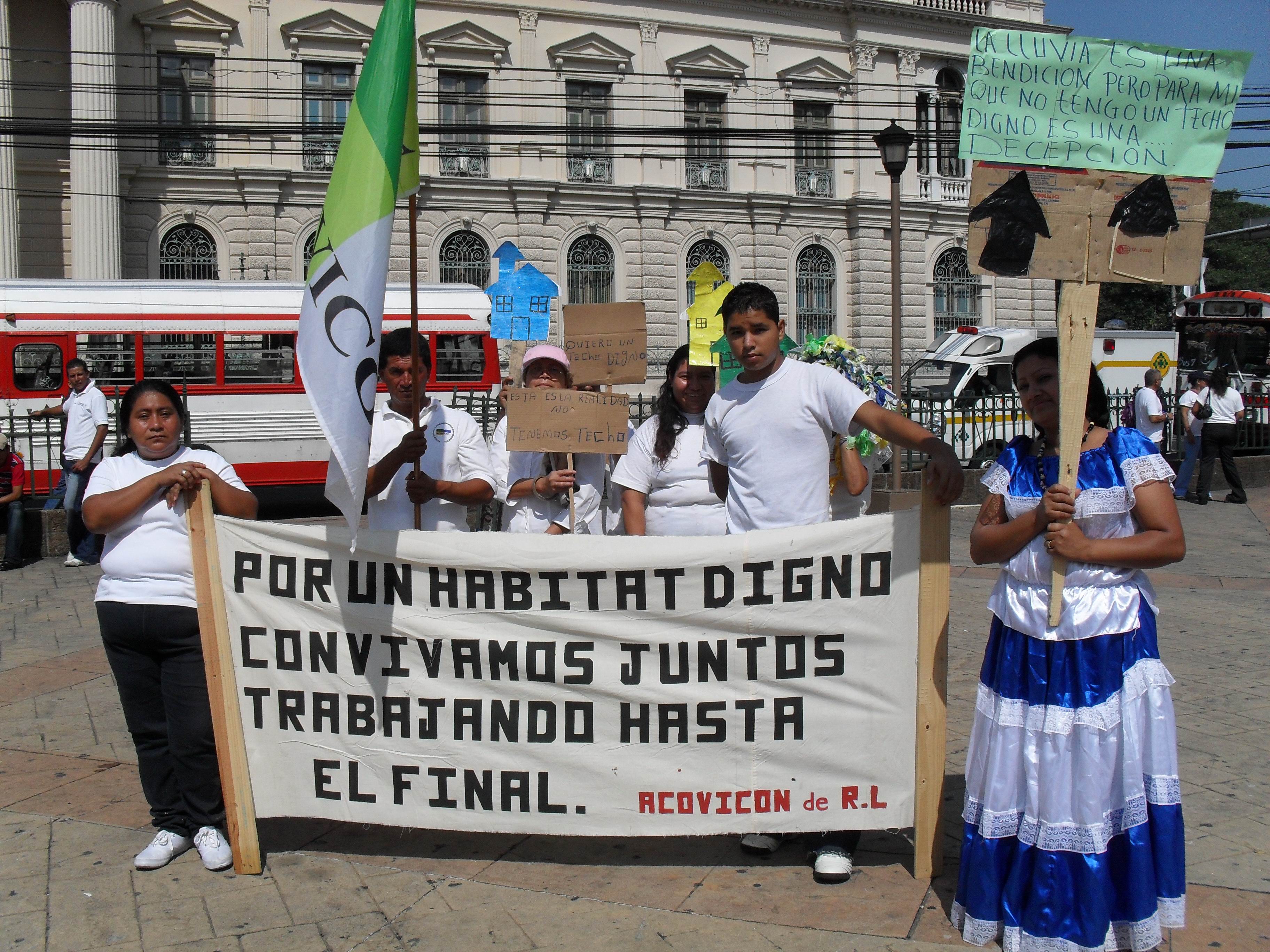 Youth cooperative participate in neighbourhood festival