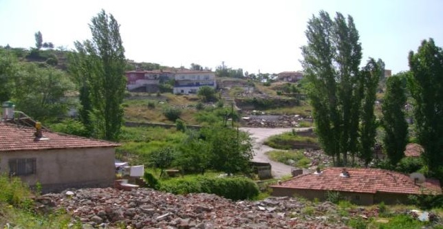 Views of the gecekondus in the Derbent Neighbourhood