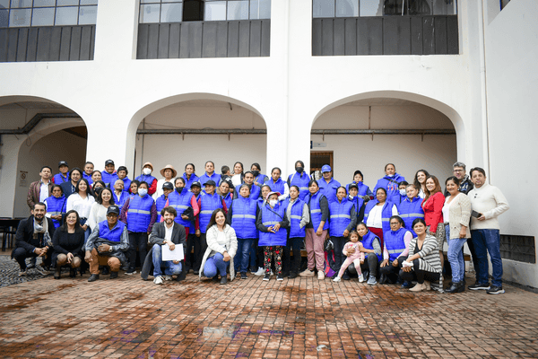 RUMBOS: Advancing Health and Economic Empowerment for Women Recyclers in Cuenca, Ecuador